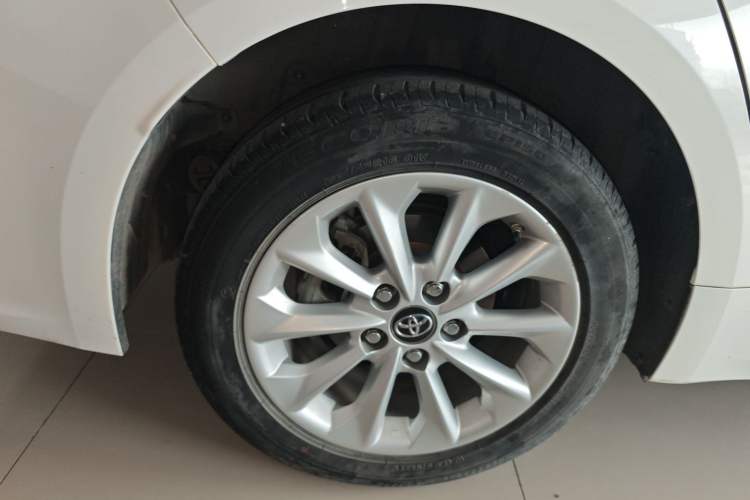 Used Toyota Corolla 2021 Dual-Motor 1.8L E-CVT Elite Edition
