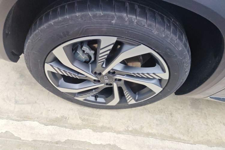 Used Geely Auto Monjaro L 2024 2.0TD High-Power Automatic Two-Wheel Drive Skyline Edition