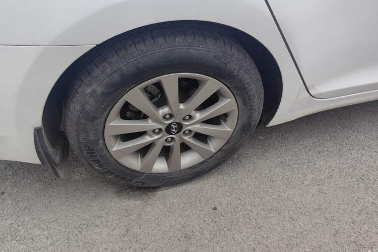 Used Hyundai Mistra 2014 1.8L Automatic Smart GLS