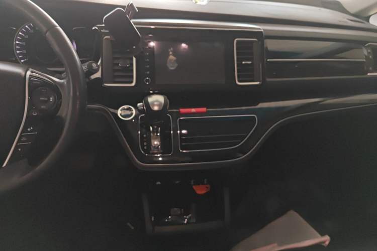 Used Honda Elysion 2019 2.0L Hybrid Supreme Edition