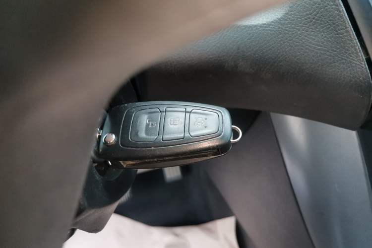 Used Ford Focus 2017 Hatchback 1.6L Automatic Comfort Plus SmartDrive Edition
