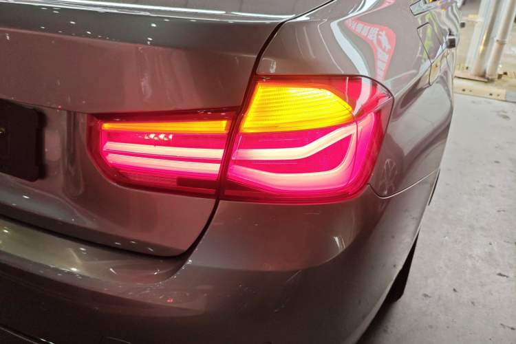 Used BMW 3 Series 2017 320Li Fashion Model
