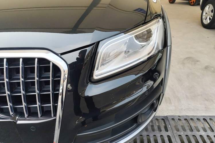 Used Audi Q5 2017 Plus 40 TFSI Technology Model