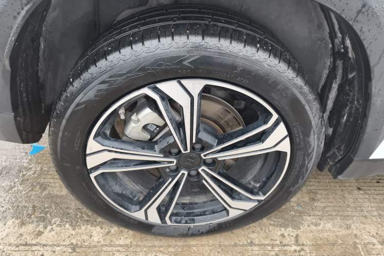 Used  L7 2023 1.5T 115 km MAX
