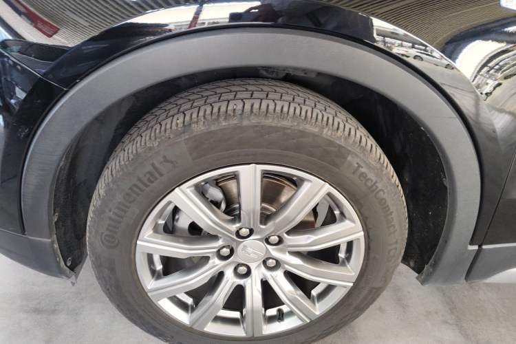 Used Cadillac XT4 2018 28T Two-Wheel Drive Leading Version