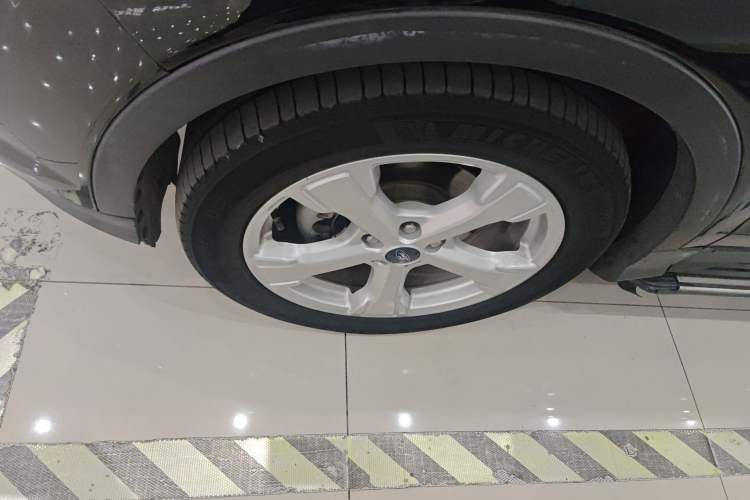 Used Ford Kuga 2017 EcoBoost 180 Two-Wheel-Drive Platinum Edition