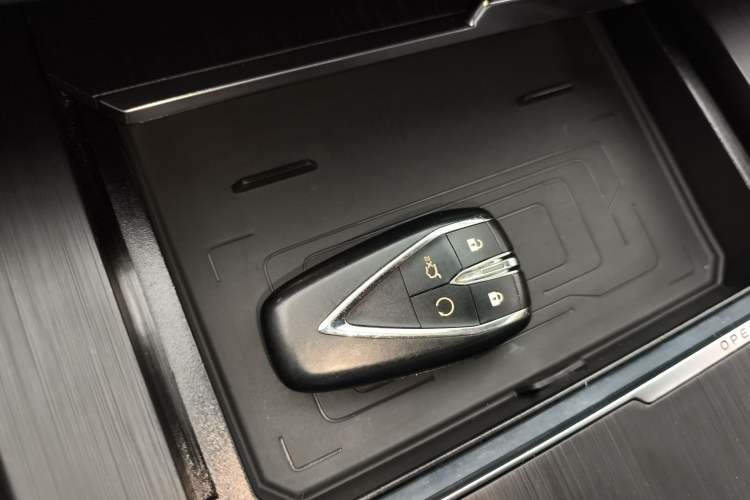 Used Changan UNI-K iDD 2023 Smart Electric iDD 1.5T 135km Smart Leading Model
