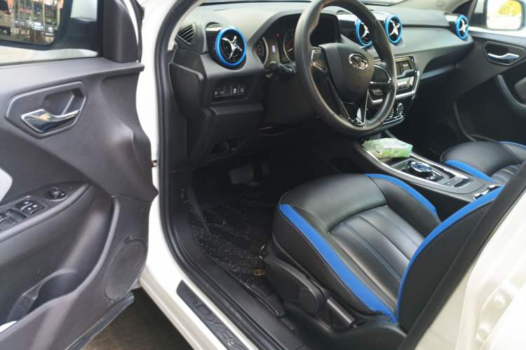 Used Soueast DX3 2018 EV400 Elite Edition