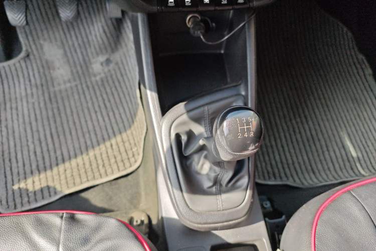 Used Hyundai Verna 2017 1.4L Manual Refreshed Version China V Standard
