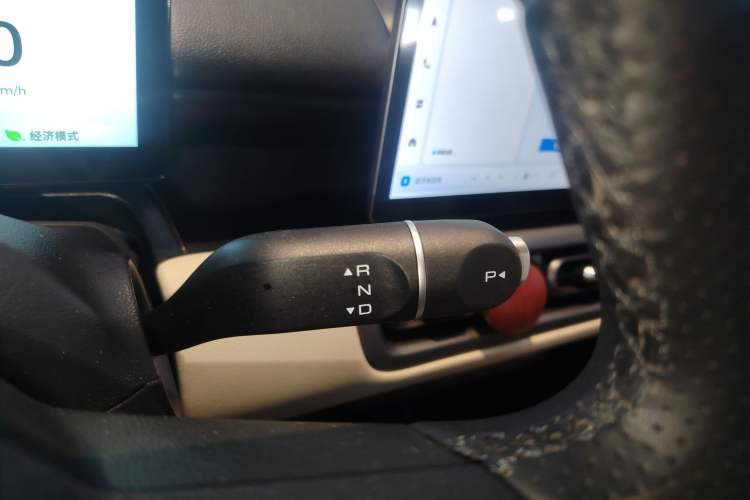 Used Wuling Bingo PLUS 2024 330 km Range Five-Seater Version
