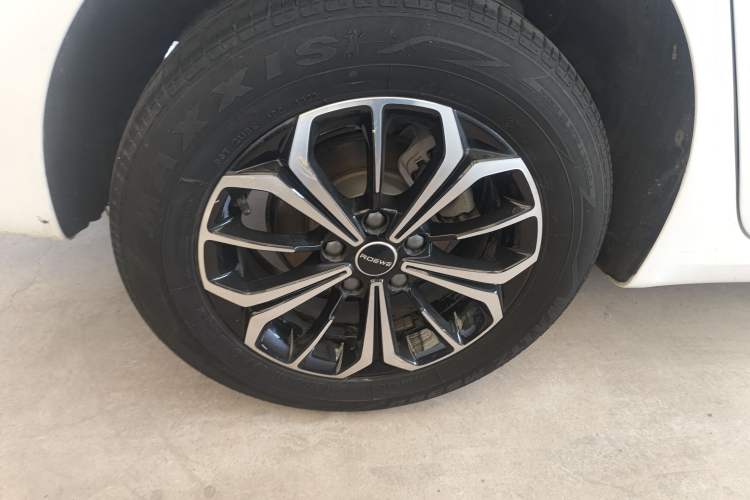 Used Roewe i6 MAX New Energy 2022 EV 500 Grand Touring Edition with Sunroof