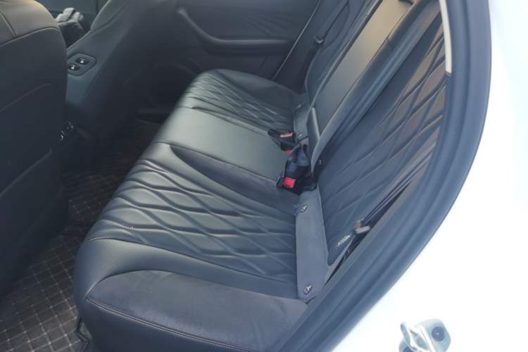 Used Roewe D7 2023 EV 510km Rear-Drive Flagship Edition
