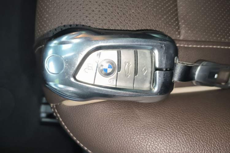 Used BMW 5 Series 2022 Second Facelift 525Li M Sport Package
