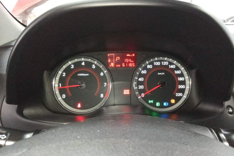 Used Hyundai Verna Ray 2014 1.4L Automatic GLX