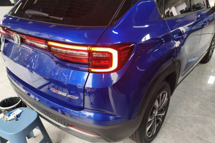 Used Changan CS35PLUS 2021 Honor Million Edition 1.6L CVT Luxury Model
