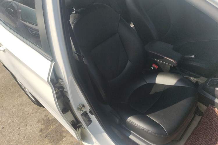 Used Hyundai Verna (older generation) 2017 1.4L Automatic YueXiang Edition China V-standard
