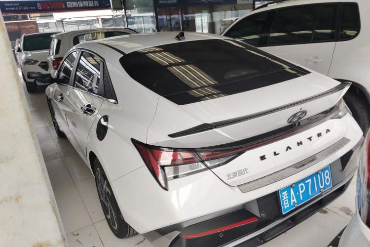 Used Hyundai Elantra 2023 1.5L CVT LUX Prestige Edition