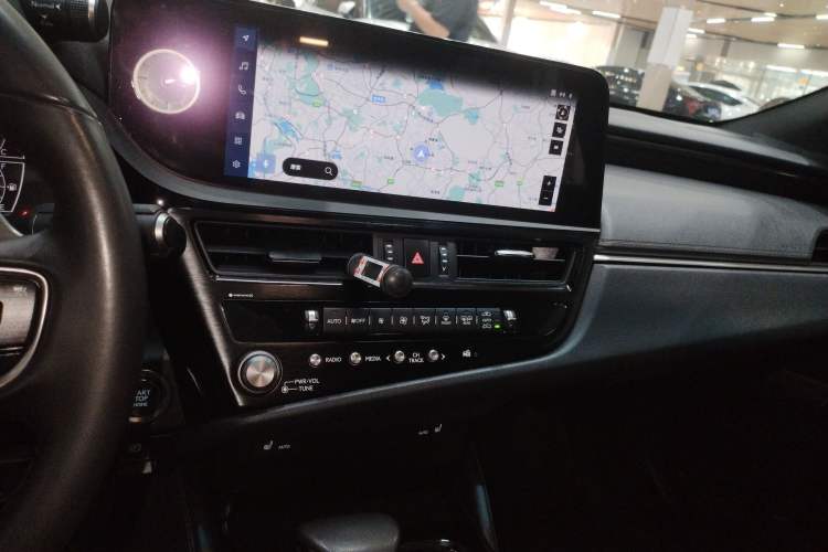 Used Lexus ES 2022 200 Excellence Edition