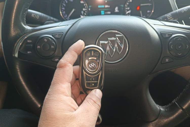 Used Buick LaCrosse 2016 20T Luxury Model
