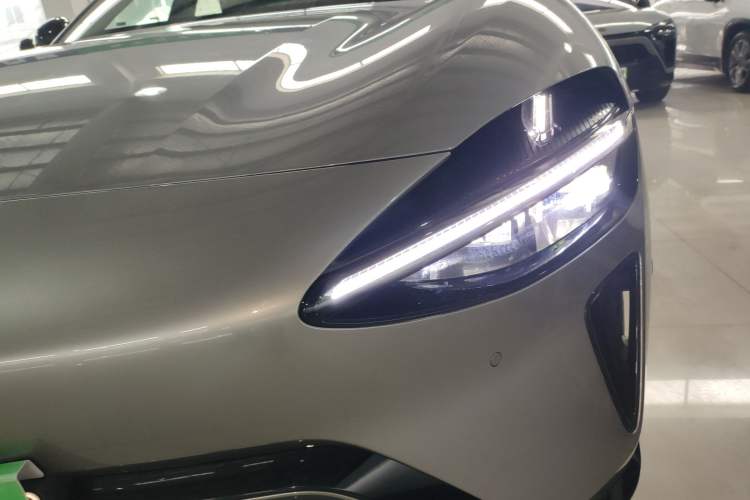 Used  YU7 2025 Ultra-Long Range High-Performance All-Wheel-Drive Max Edition
