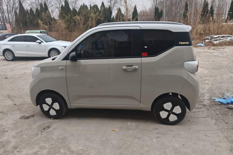 Used Wuling Hongguang MINIEV 2024 3rd Generation 215km Youth Edition

