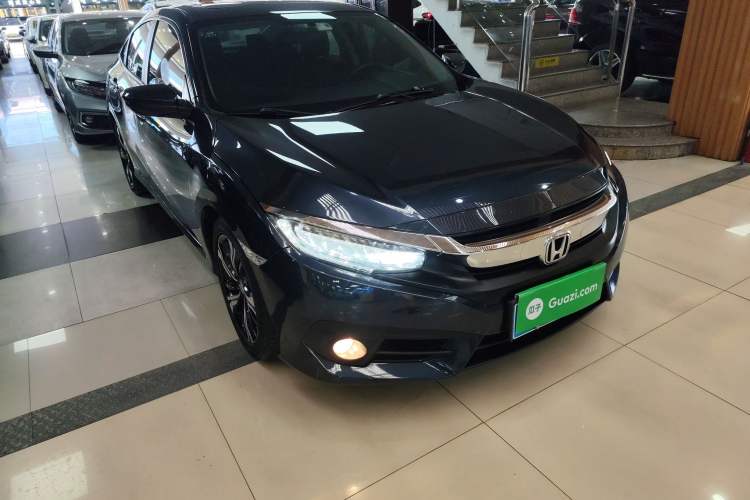 Used Honda Civic 2016 220TURBO CVT Prestige Edition
