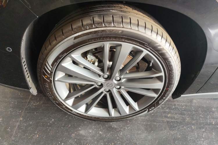 Used Leapmotor C16 2026 Extended-Range 280 LiDAR Zhizun Edition 6 Seats
