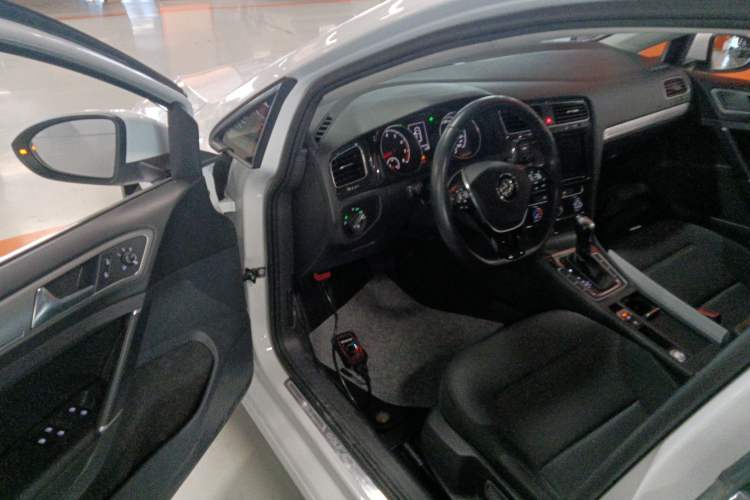 Used Volkswagen Golf 2019 1.6L Automatic Comfort Model China V Standard
