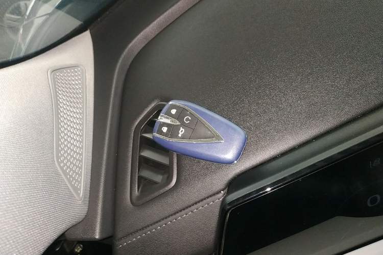 Used Changan CS75 PLUS 2024 3rd Generation Champion Edition 1.5T Intelligent Drive Dynamic Model
