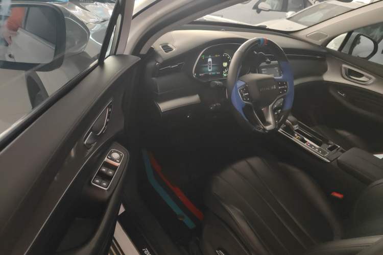 Used Roewe RX5 MAX 2021 Supreme Series 300TGI Automatic Luxury Cabin Edition