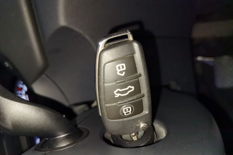 Used Audi Q3 2015 35 TFSI Comfort Model
