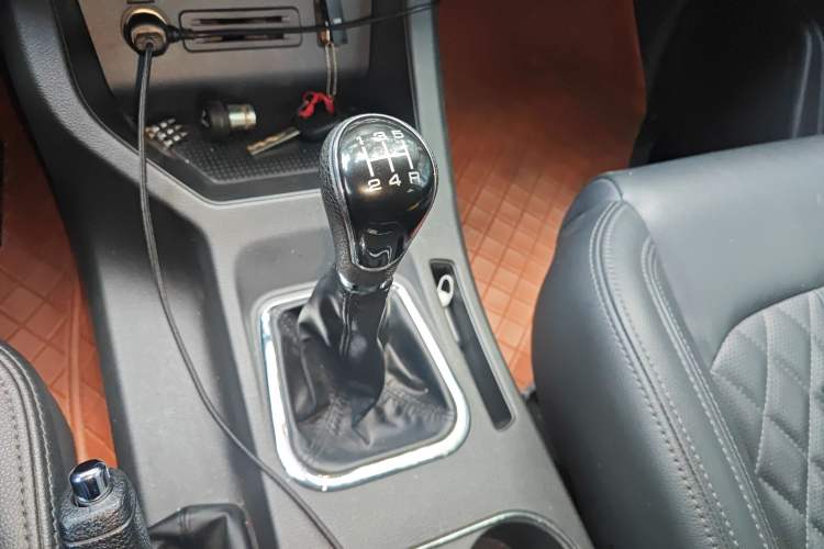 Used FORTHING Lingzhi 2020 M5 1.6L Luxury 7-Seater