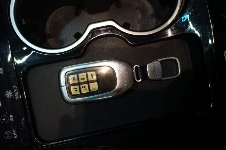 Used Honda Elysion 2022 2.0L eHEV Luxury Edition
