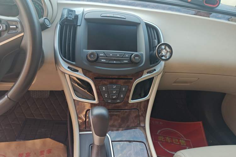 Used Buick LaCrosse 2013 2.4L SIDI Leading Comfort Version