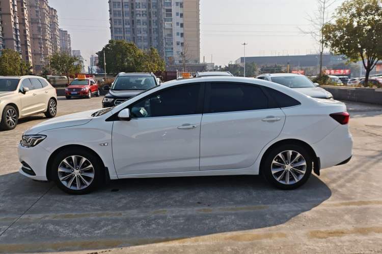 Used Chevrolet Monza 2022 320 Automatic Enjoyment Sunroof Version