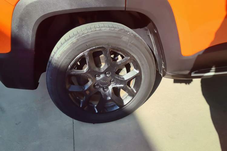 Used  Renegade 2017 180T Automatic High-Energy Version