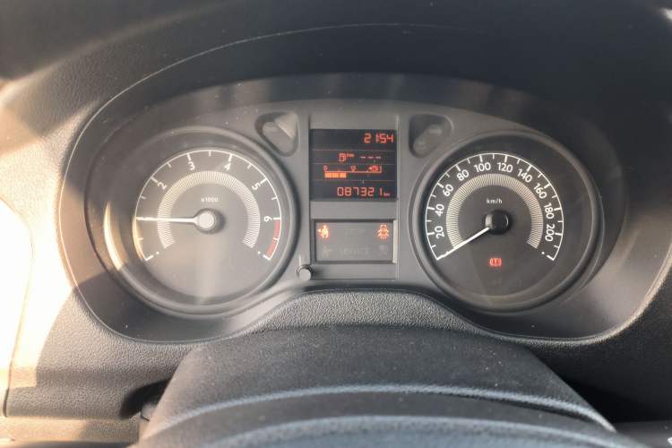 Used Peugeot 301 2014 1.6L Manual Comfort Edition
