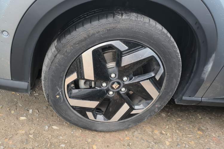 Used Baojun Yunhai 2024 140km Plug-in Hybrid Version