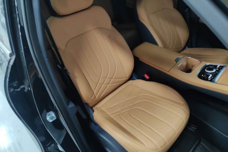 Used  Galaxy Xingjian 7 EM-i 2025 120km Launch+ Version
