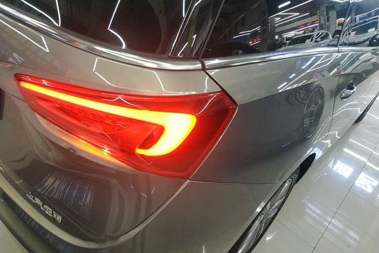 Used Buick GL6 2019 18T 6-Seater Connected Luxury Version China VI Standard
