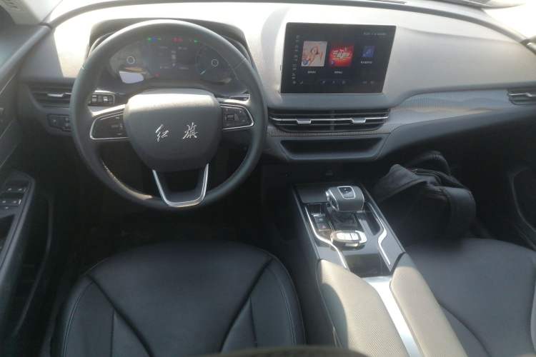 Used Hongqi E-QM5 2022 431 km Charge & Enjoy Edition