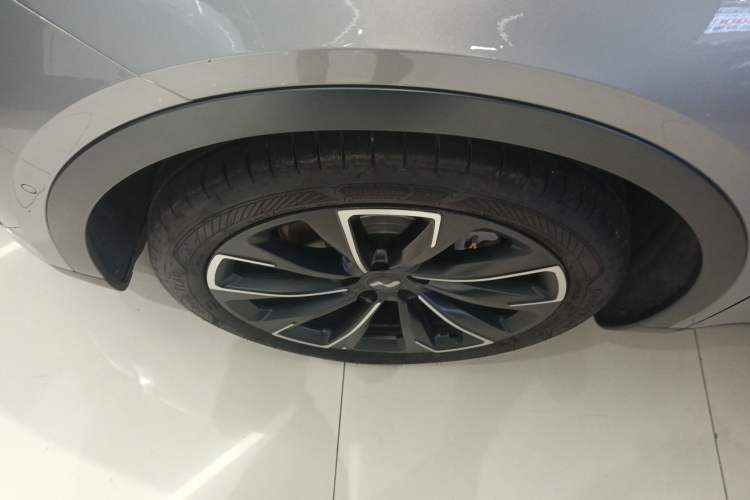 Used ONVO L60 2024 60 kWh Rear-Drive Version
