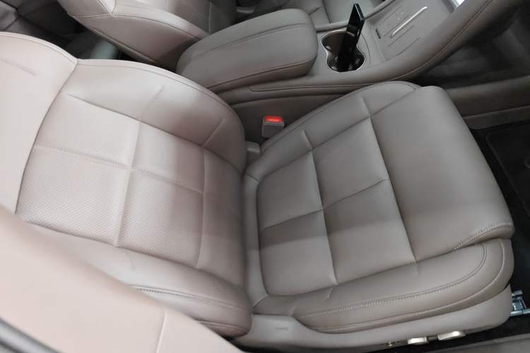 Used  L6 2025 Ultra Model
