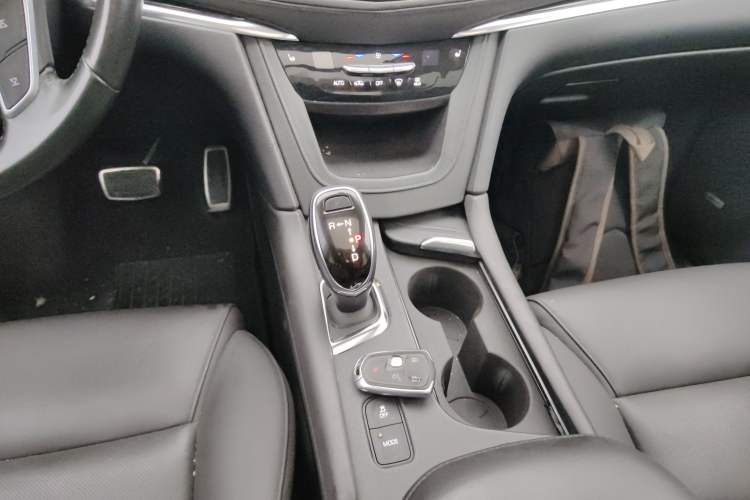 Used Cadillac XT5 2016 25T Luxury Model