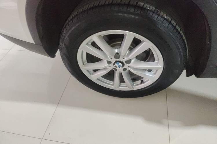 Used BMW X5 2015 xDrive35i Middle East version
