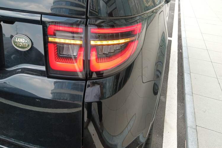 Used Land Rover Discovery Sport 2022 249 PS R-Dynamic S Performance Edition 5 Seats
