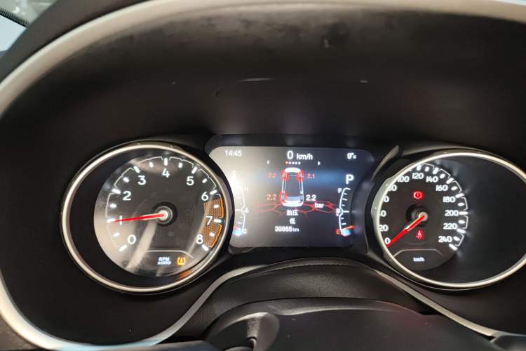 Used  Compass 2017 200T Automatic Family Edition
