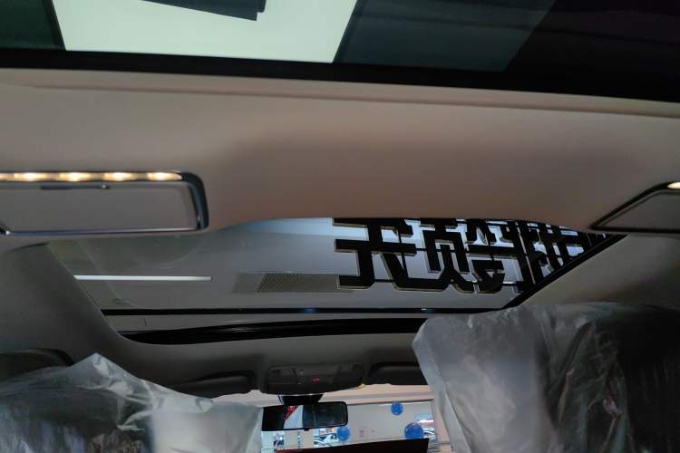 Used Mercedes-Benz E-Class 2023 Facelift E 260 L
