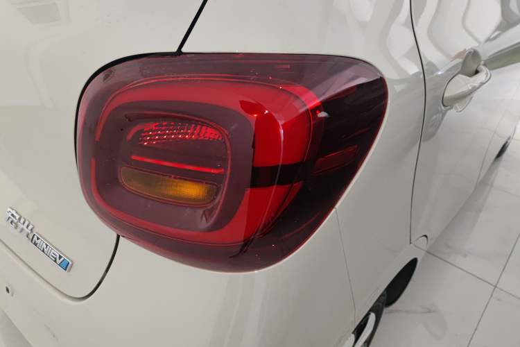 Used Wuling Hongguang MINIEV 2025 Four-Door Version Advanced Edition
