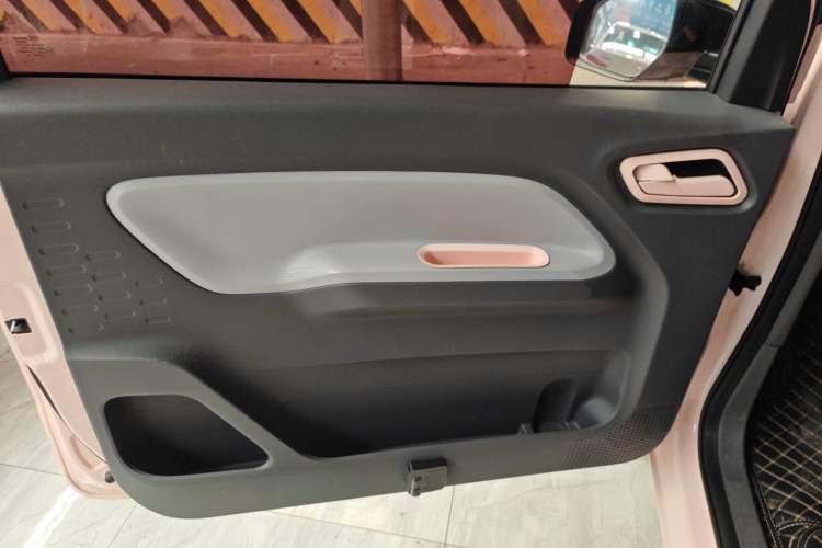 Used Wuling Hongguang MINIEV 2021 Macaron Premium Model – Lithium Iron Phosphate
